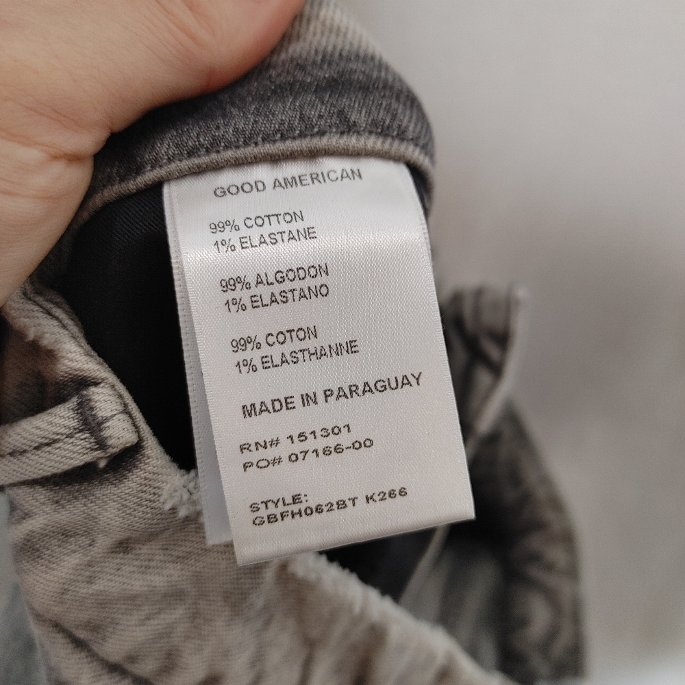 Good American Good Boy Distressed Jeans‎ Style# GBFH062BT 12 31 Washed Gray NEW - Picture 8 of 8